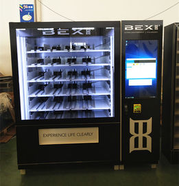 Máquina expendedora refrigerada actuada efectivo del queso del jugo de la soda de la leche del vino de la cerveza de la bebida con en pantalla grande y teledirigido