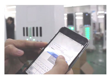 12 ranuras que hacen publicidad de la estación compartida pantalla LCD del banco del poder que comparte el sistema de alquiler del banco del poder con el APP o el lector de tarjetas